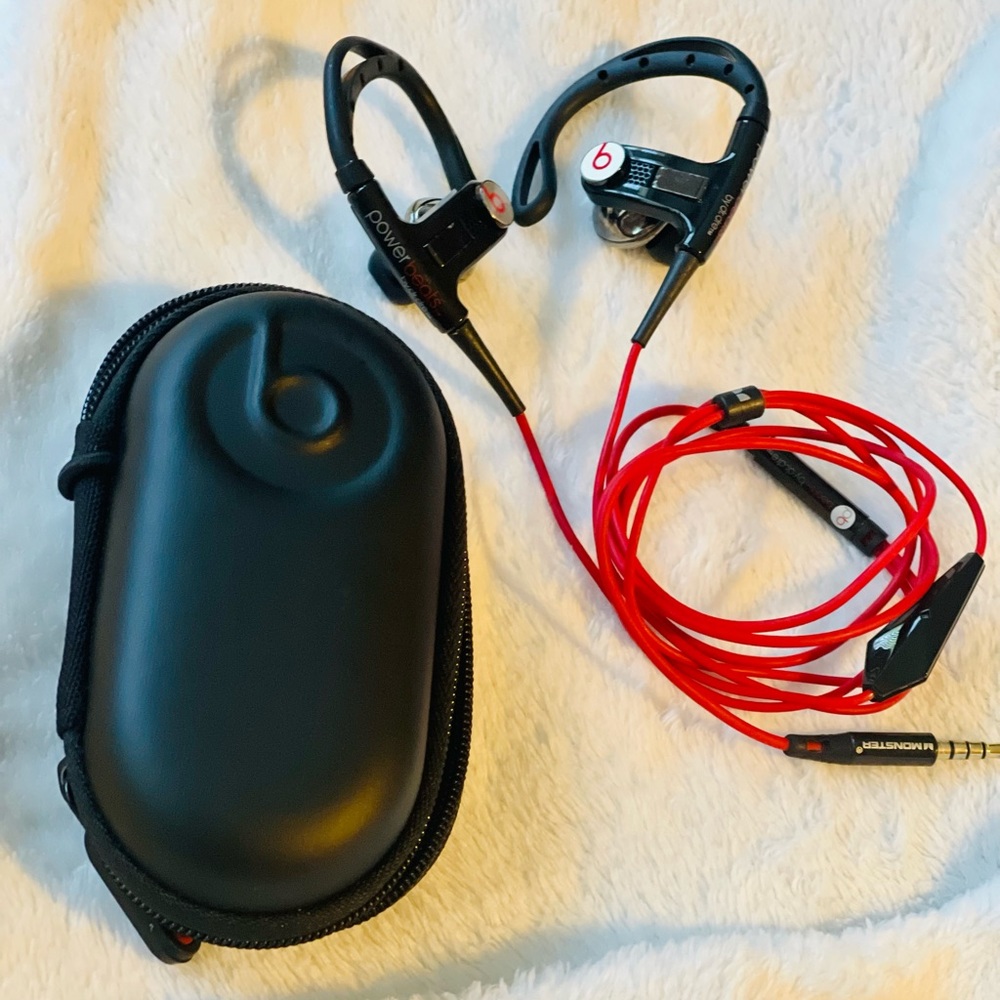 Beats by Dre original plug in Headphones